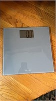 Class top weight scale by Duran, currently