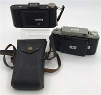 2 Vintage Kodak Cameras: Kodao Jr Six-20