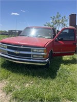 1995 Chevrolet 1500 pick up truck, eight cylinder