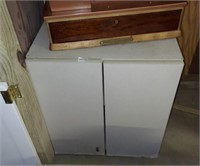 CABINET ON CASTERS
