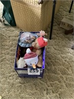 Box lot stuffed animals