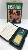 Vintage Pass The Pigs Dice Game Complete