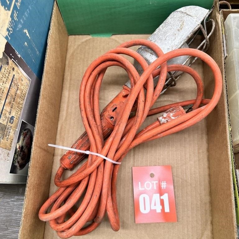 Utility Light w/ Cord