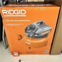 RIDGID 6-Gallon Air Compressor