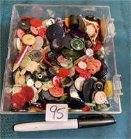 VINTAGE BUTTONS GROUP