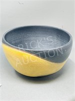 Pottery bowl - T&S Harlander - Cdn Master Potters