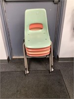 4 Plastic Chairs   NOT SHIPPABLE