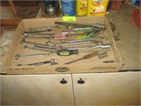 Flat w/open & boxed end wrenches