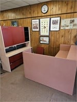 PINK AND RED OFFICE UNIT! INCLUDES L SHAPED