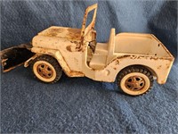 VINTAGE TONKA METAL WRECKER JEEP WITH FRONT PLOW