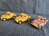 3 TOOTSIE TOY JEEPS IN GREEN, YELLOW, AND