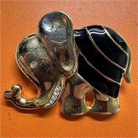 LARGE ELEPHANT THEMED BROOCH / PIN