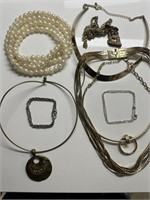 LOT OF 8 NECKLACES