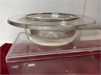 Four baking dishes, Pyrex bowl, triangle Bowl