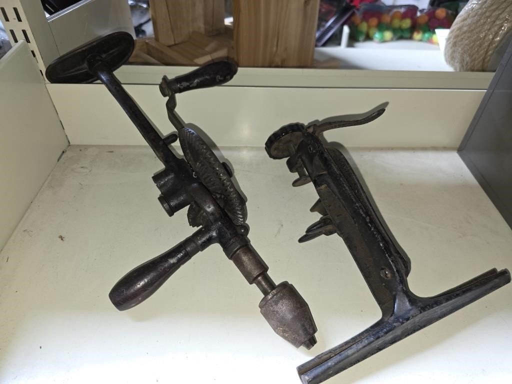 Vintage auger drill w/ bench clamp