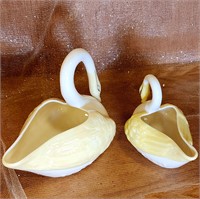 2 Belleek Swans HTF