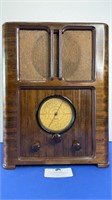 GENDLEX RESTORED WALNUT 1930s  RADIO