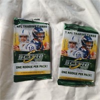2010 SCORE FOOTBALL PACK 7 NFL TRADING CARDS