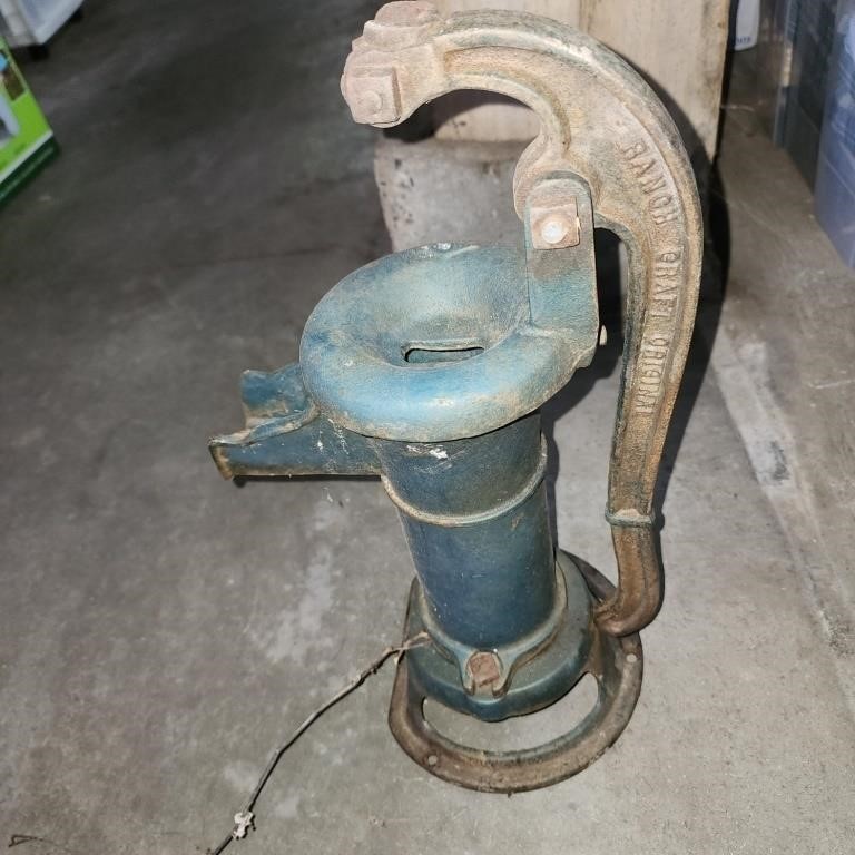 Vintage Cast Iton Water Pump