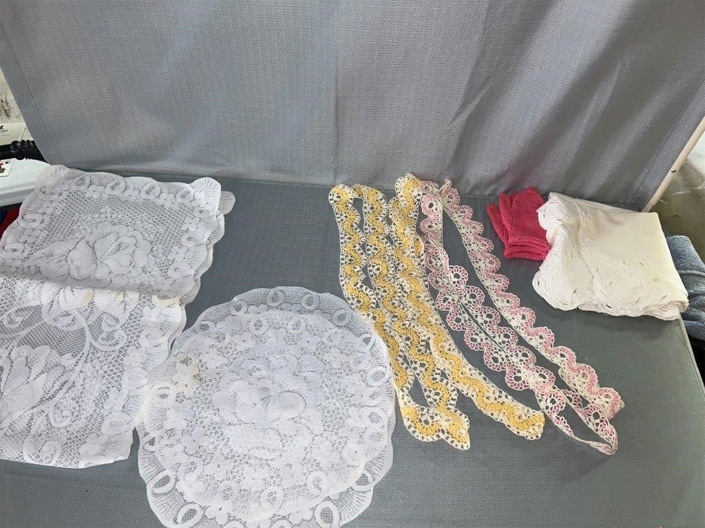 4 Hand Knitted Lace Pieces Pink and