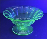 Vtg Fostoria Depression Uranium Glass Bowl