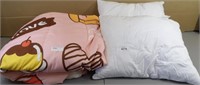 New Full Comforter & 2 Pillows