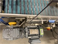 Incline Conveyor, adjusts from 22" -30" high