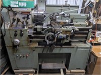 GOODWAY MACHINE CORP METAL LATHE WITH PICTURED AT