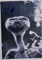 Autograph ET Photo