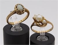 2 Ladies 10k Gold Rings, a opal mounted (crack)