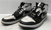 Sz 11 Mens Nike Jordan Shoes - Used