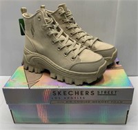 Sz 7 Ladies Skechers Boots - NEW