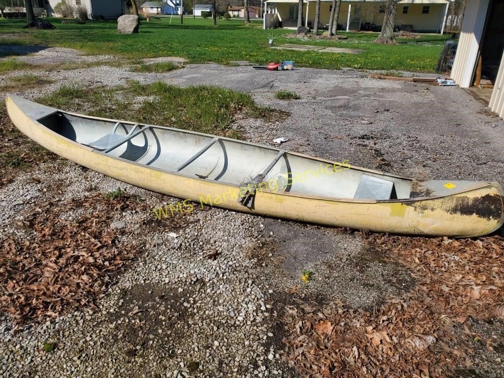 Aluminum Canoe - 16'6" Long