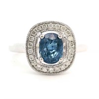 18ct W/G Sapphire ring