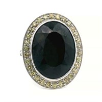 10ct W/G Sapphire 15.39ct ring