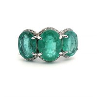 14ct W/G Emerald 4.78ct ring