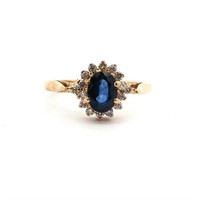 18ct sapphire & dia ring