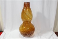 An Art Glass Gourd Shape Vase