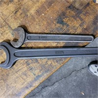 #55 , # 26 WRENCHES WEST GERMAN