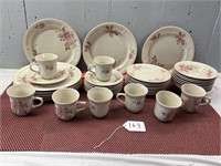Complete Set Of 8 Gibson Ware Roses