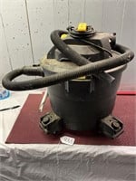 Stanley 10 G Shop Vacuum