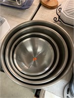 Stainless Steel Mixing Bowls lot