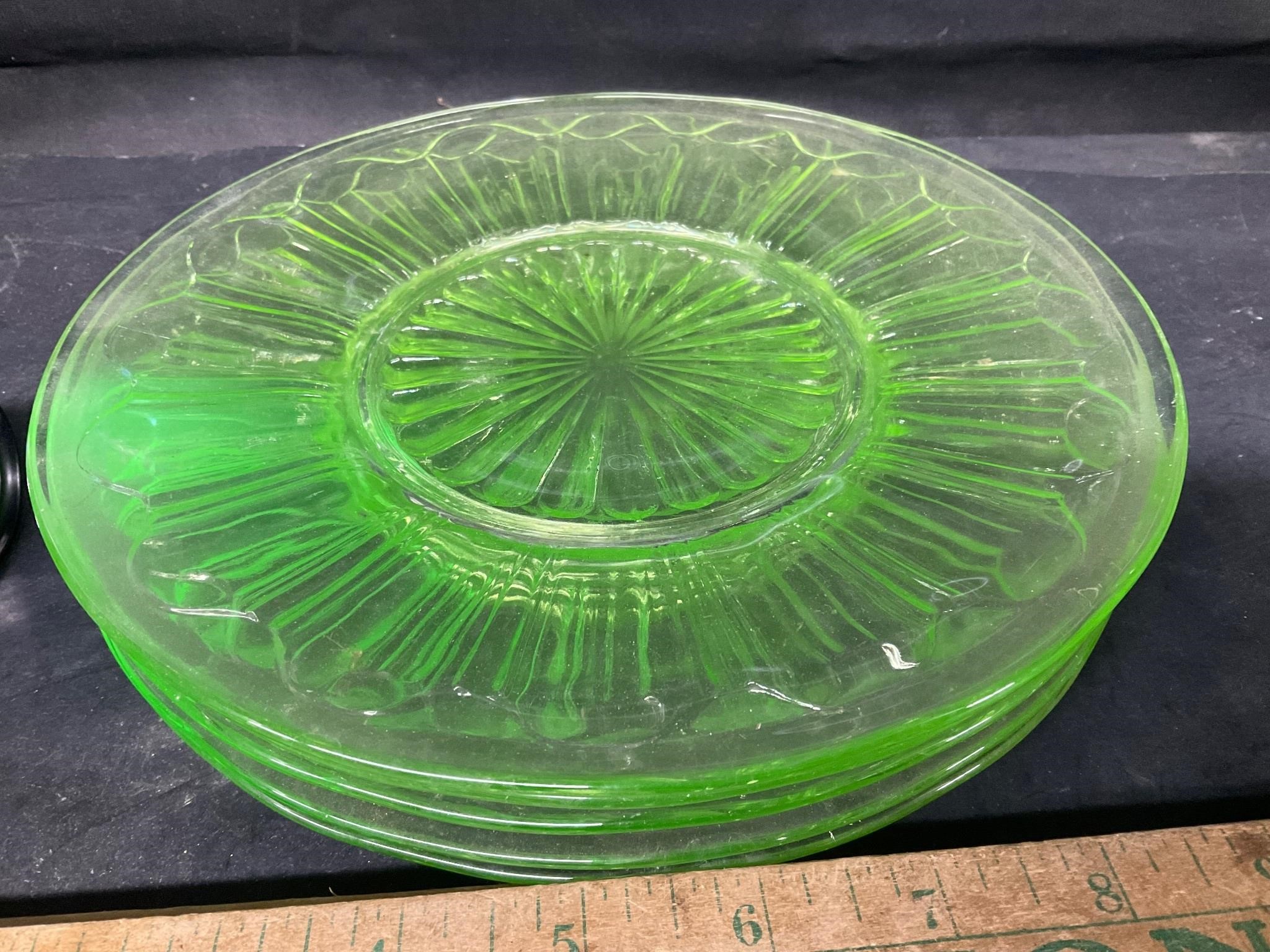 5 Vaseline glass plates