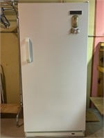 14.1 cu ft Frigidaire Freezer FFU14C3CW