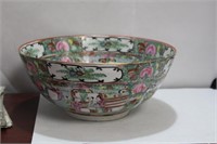 A Decorative Chinese Rose Medallion Center Bowl