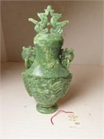 Nan Fang Jade urn