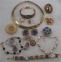16 COSTUME JEWELRY BROOCHES NECKLACE BRACELET SIGN
