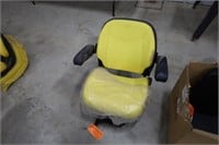 JD seat with suspension