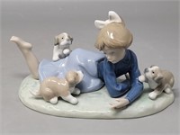 LLADRO Playful Romp #5594 Girl & Puppies Figurine