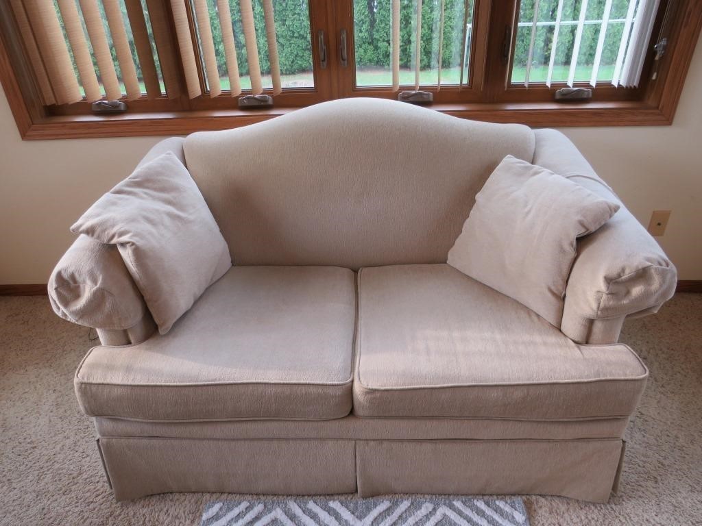 Love seat couch